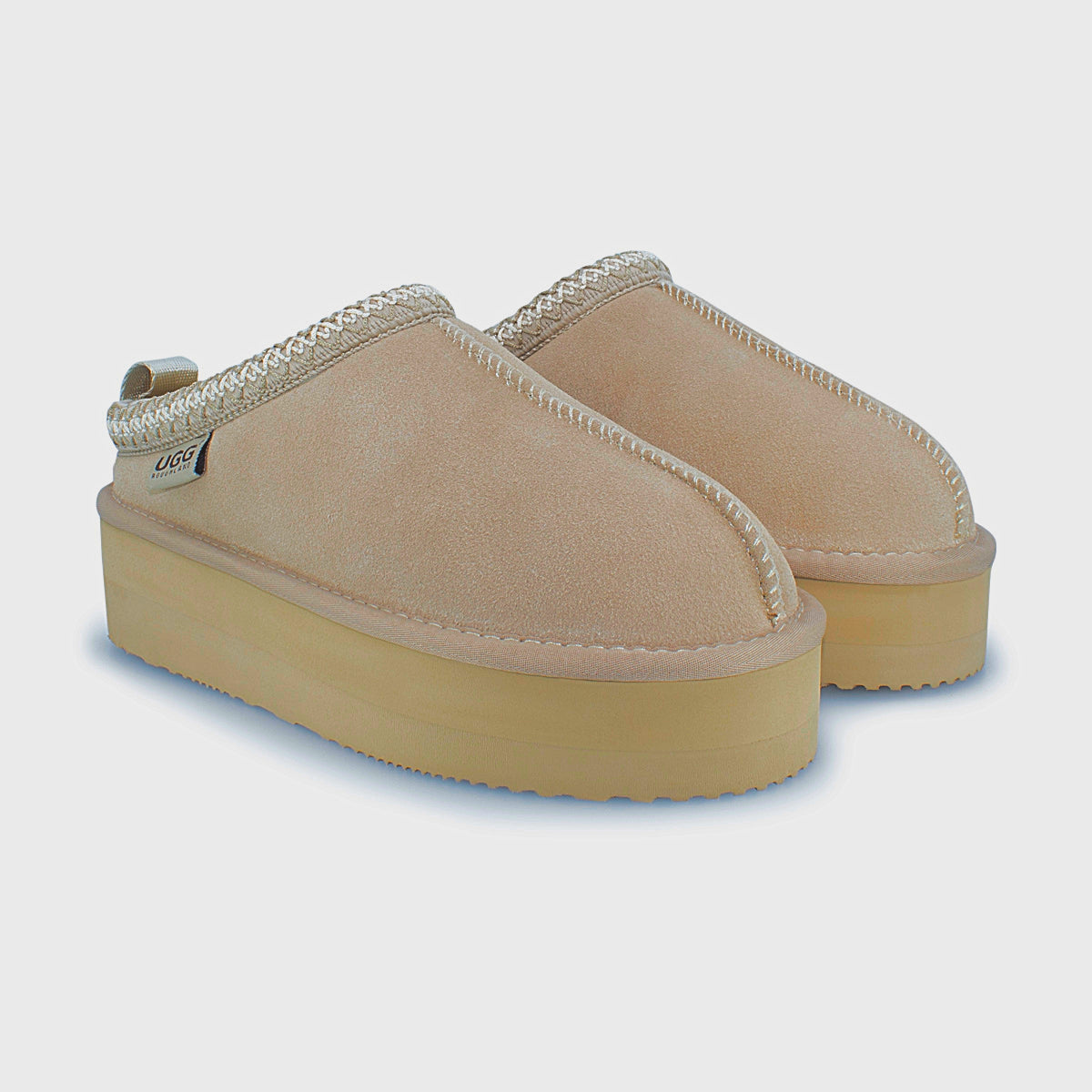 UGG-